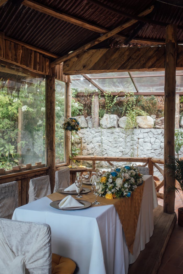 Crafting Captivating Headlines: Your awesome post title goes here Beautifully arranged table in an outdoor setting, perfect for a romantic or special occasion in Cuenca, Ecuador.